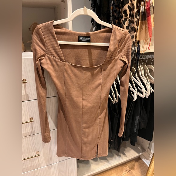 KITTENISH BROWN MINI DRESS WITH SLIT - Picture 4 of 5